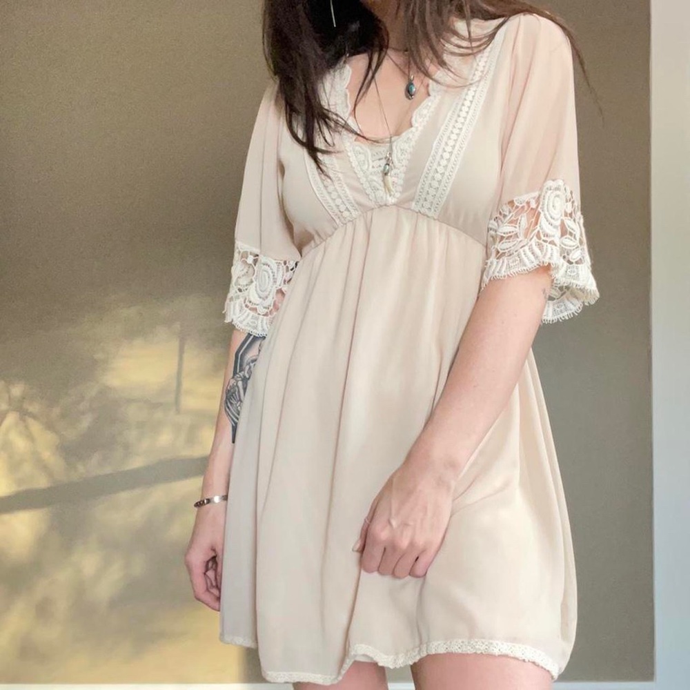 Babydoll lace dress